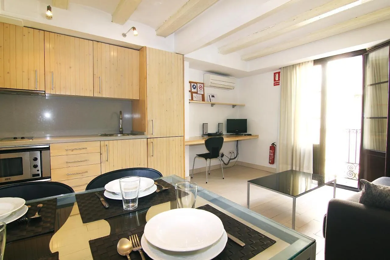 Classbedroom Gothic Ramblas Apartments Barcelona